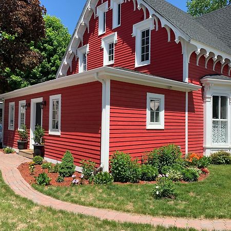 Bed and Breakfast The Red House Fredericton Esterno foto