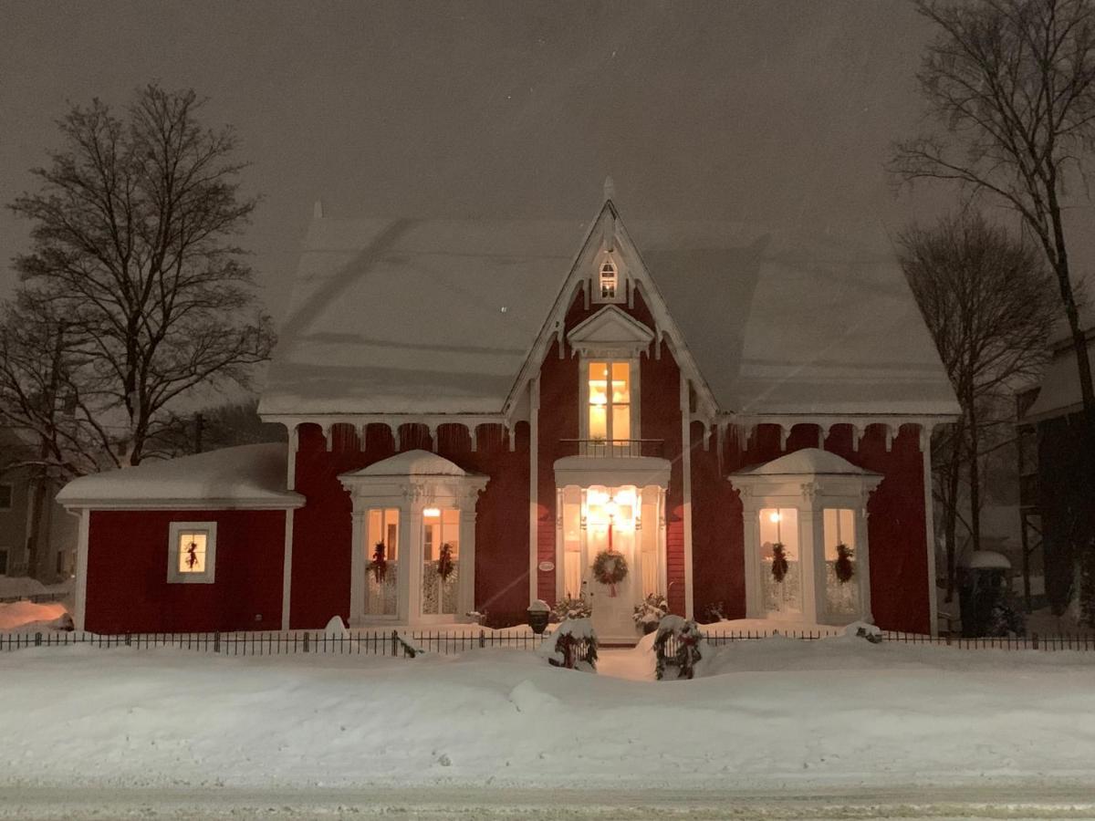 Bed and Breakfast The Red House Fredericton Esterno foto