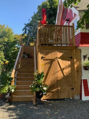 Bed and Breakfast The Red House Fredericton Esterno foto