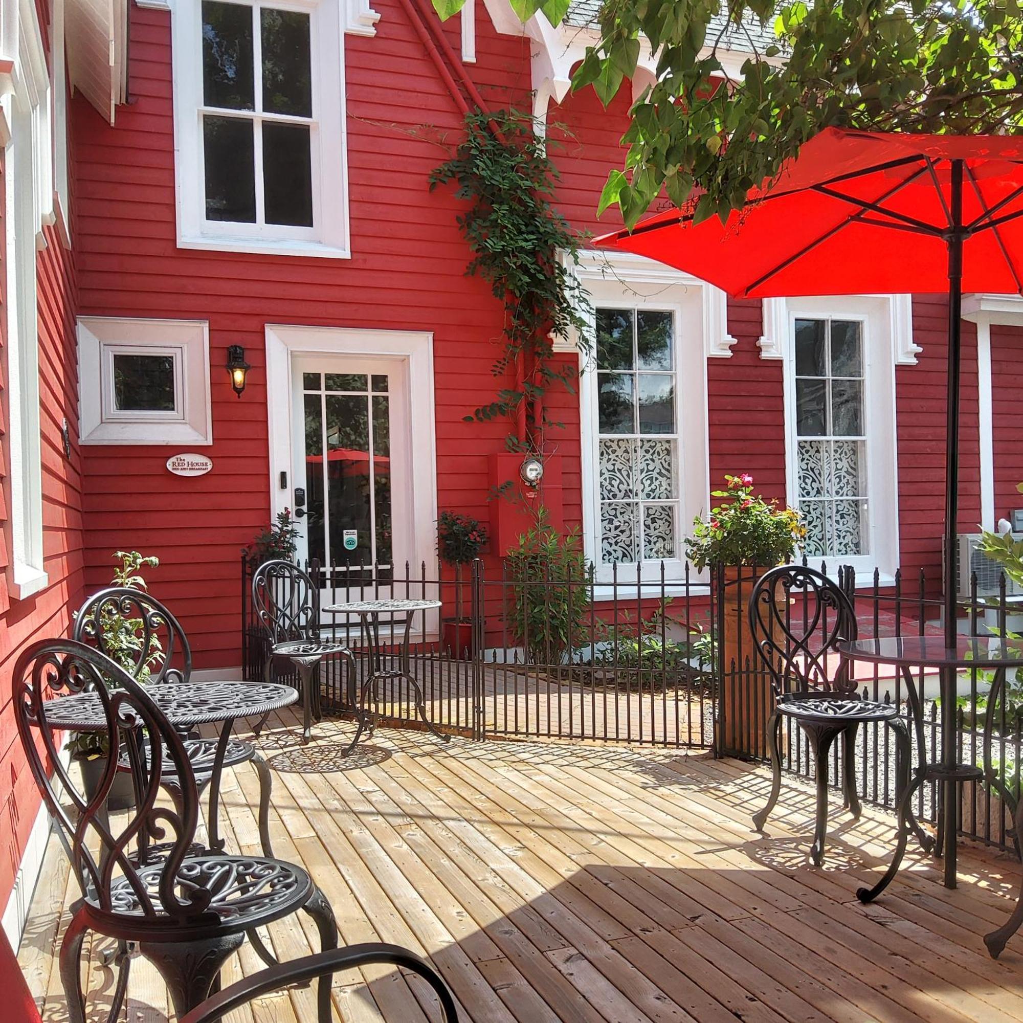 Bed and Breakfast The Red House Fredericton Esterno foto